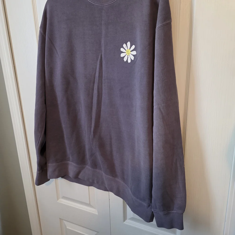 Living Fully Mallory Ervin Stop And Smell The Flowers Purple Sweatshirt Womens X - Picture 3 of 6